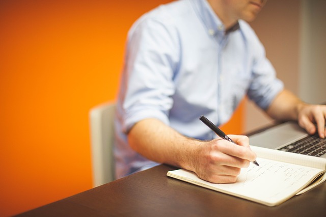 Cómo hacer una primera entrevista de trabajo